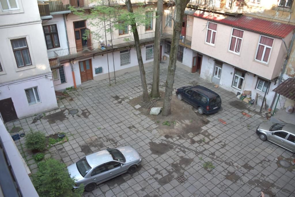 Апартаменты New spacious central apartment Львов-30