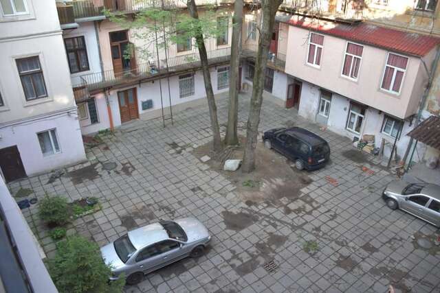 Апартаменты New spacious central apartment Львов-29